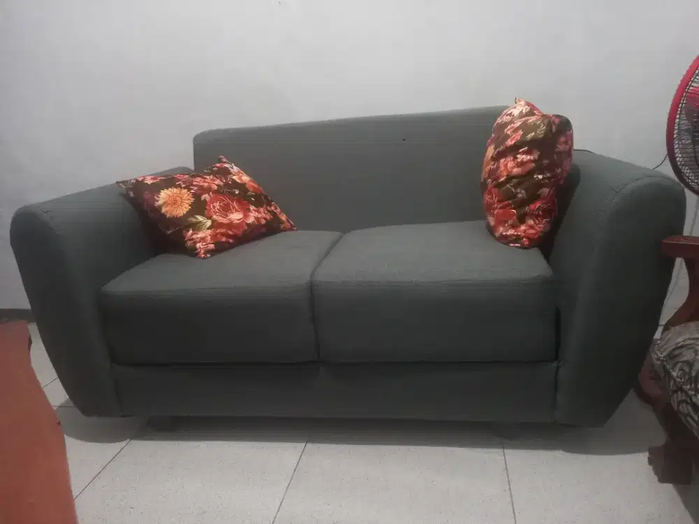 Sofa baru beli seminggu