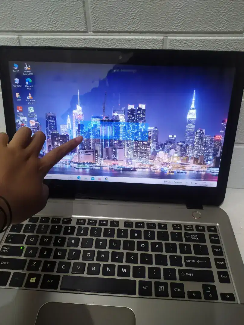 Laptop Toshiba E45t-A Touchscreen keyBacklit Core i5 ram 16gb SSD 256