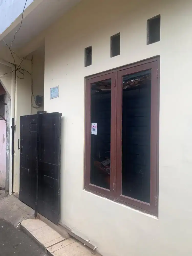 disewakan rumah jalan pejaten timur