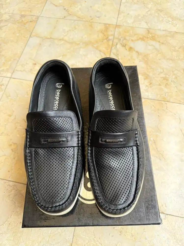 sepatu loafers bocorocco size 41 baru dipake sekali