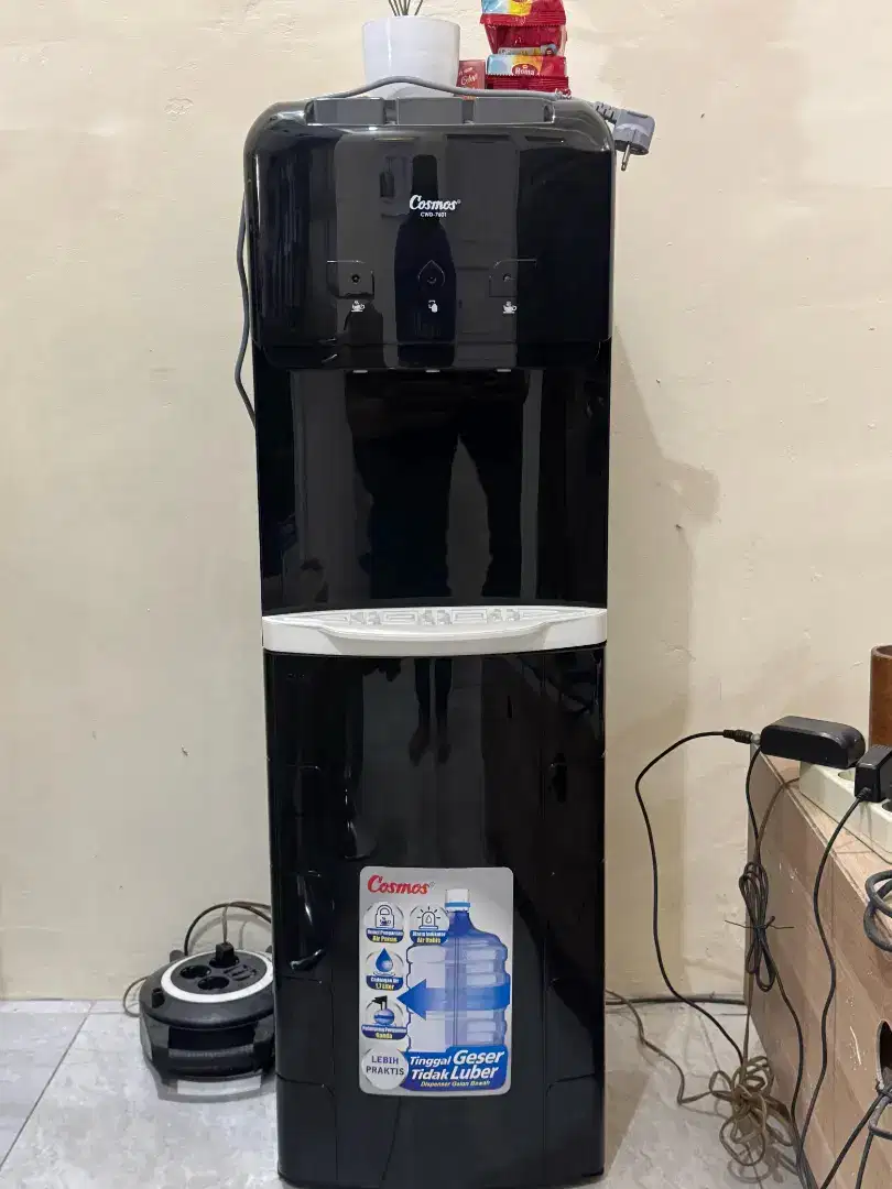 Dispenser cosmos