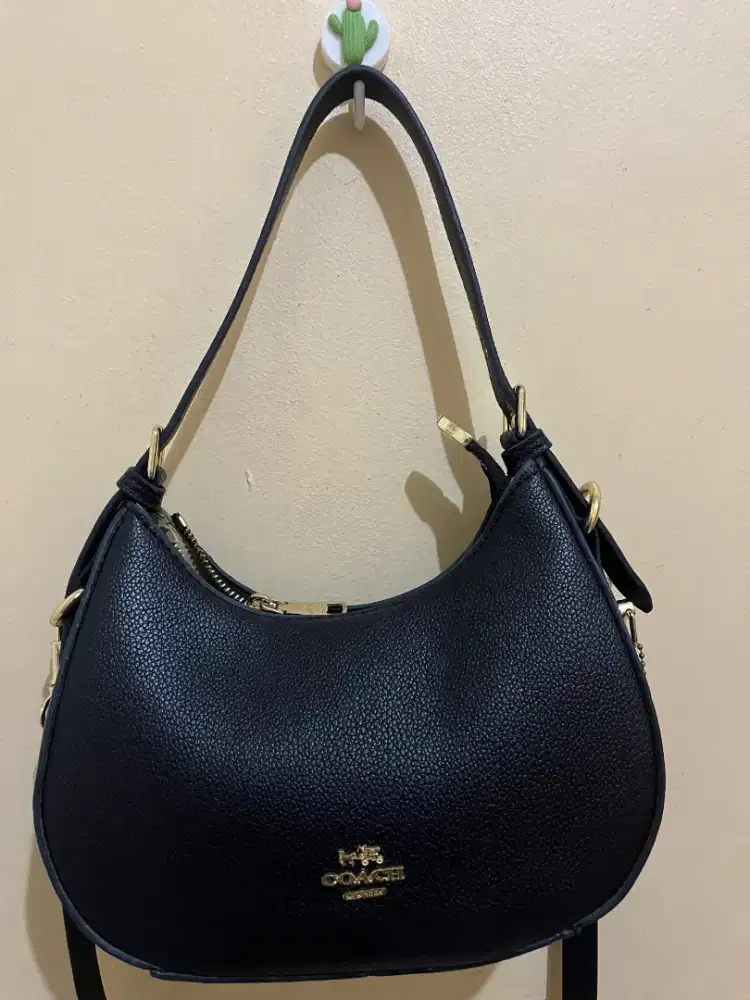 Dijual Tas Selempang coach wanita