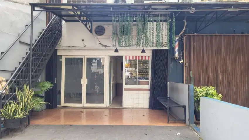 DISEWAKAN RUKO JL TEBAH PASAR MAYESTIK KEBAYORAN BARU JAKARTA SELATAN