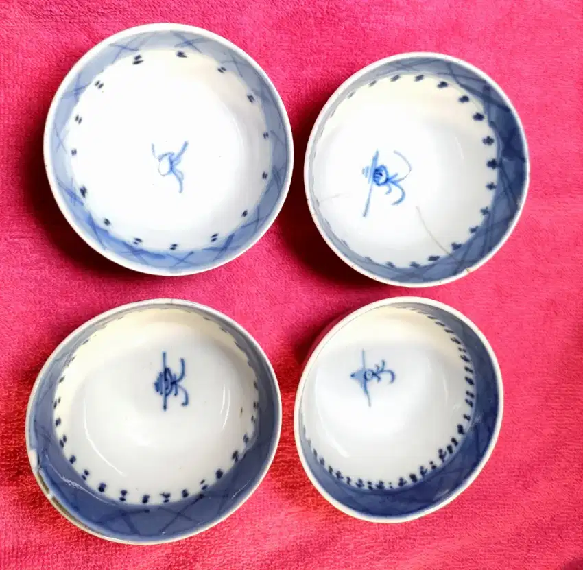Satu Set Mangkok Keramik Canton abad 19
