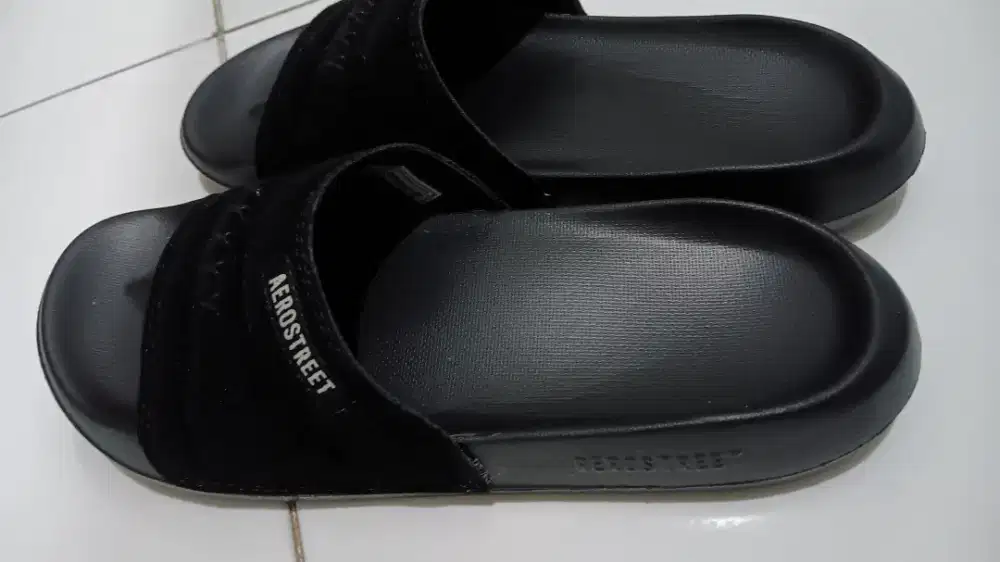 Sandal aerostreet uk 39 hitam