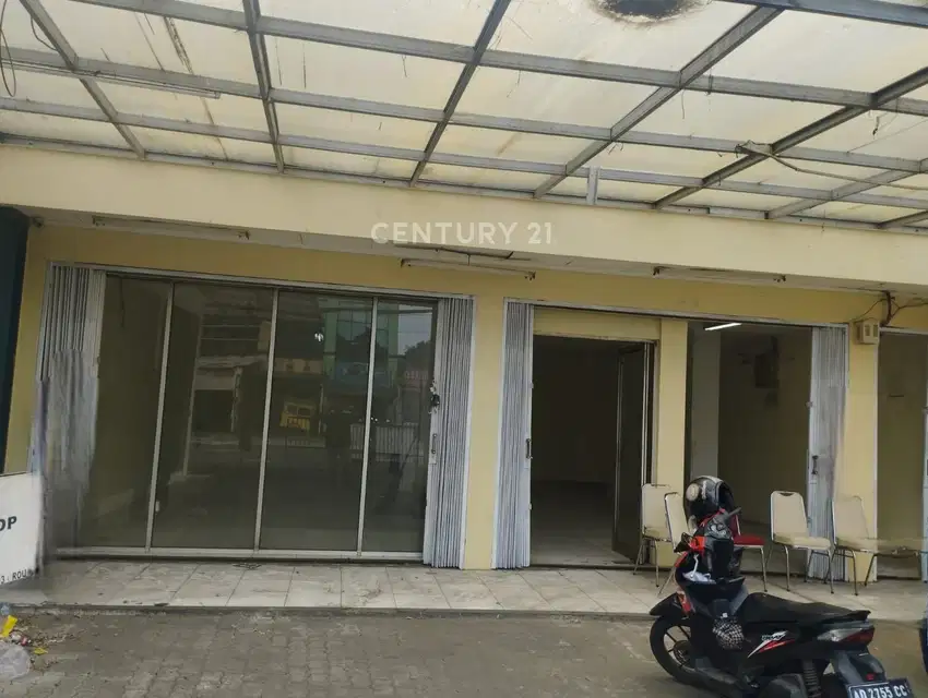 Disewakan Ruko Pinggir Jalan Cocok Untuk Kantor DM16308
