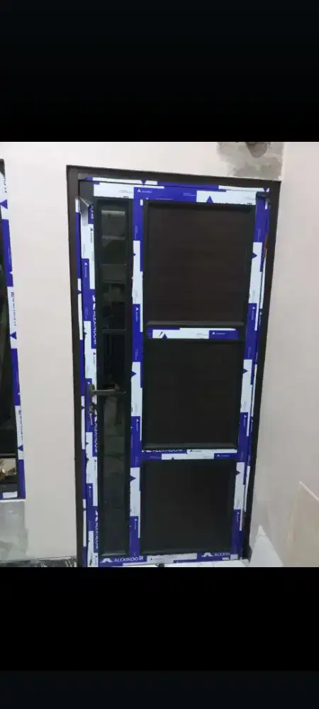 Jual kusen pintu satu dan pintu dua dari bahan aluminium dan kayu
