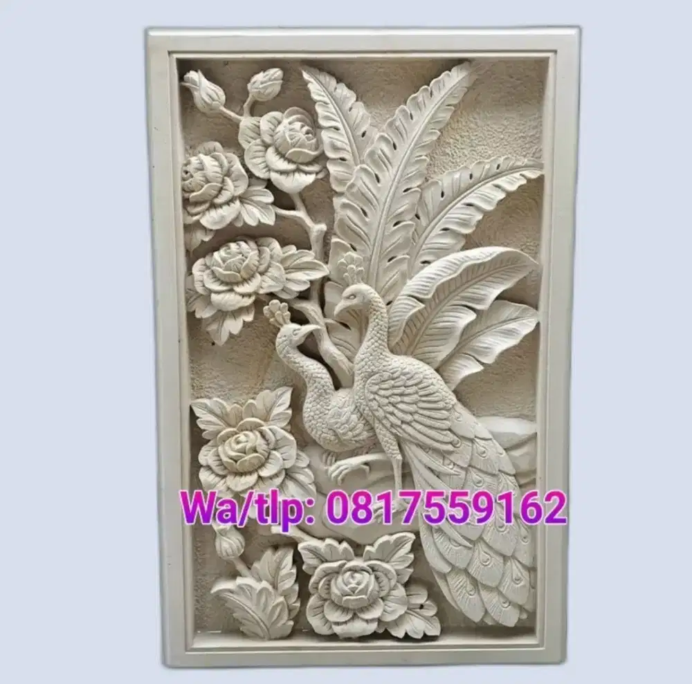 RELIEF BURUNG MERAK BATU ALAM PARAS