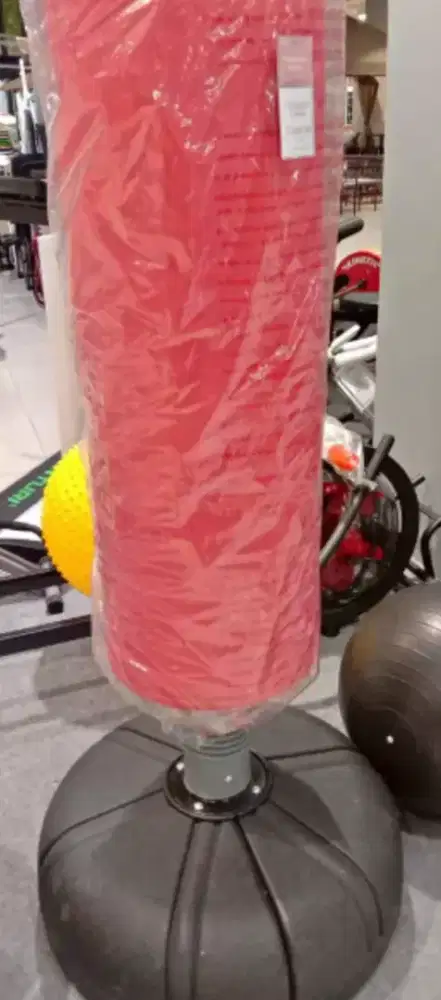 Perlengkapan tinju bermacam ukuran