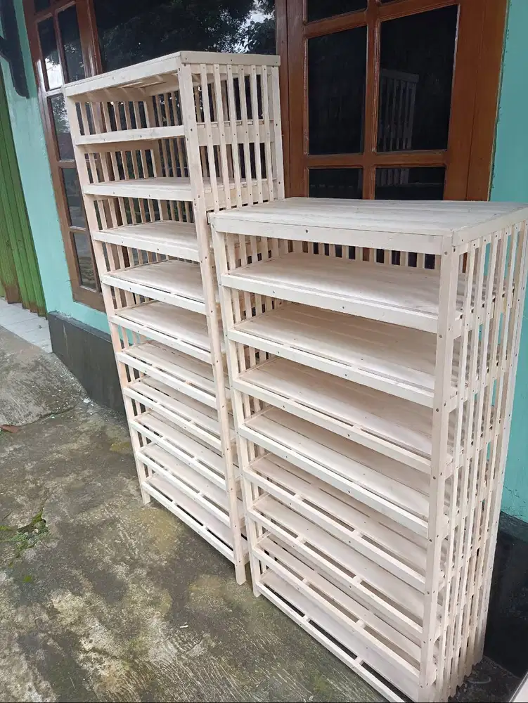 rak kayu 10 saf untuk rak sepatu bisa muat 30 pasang