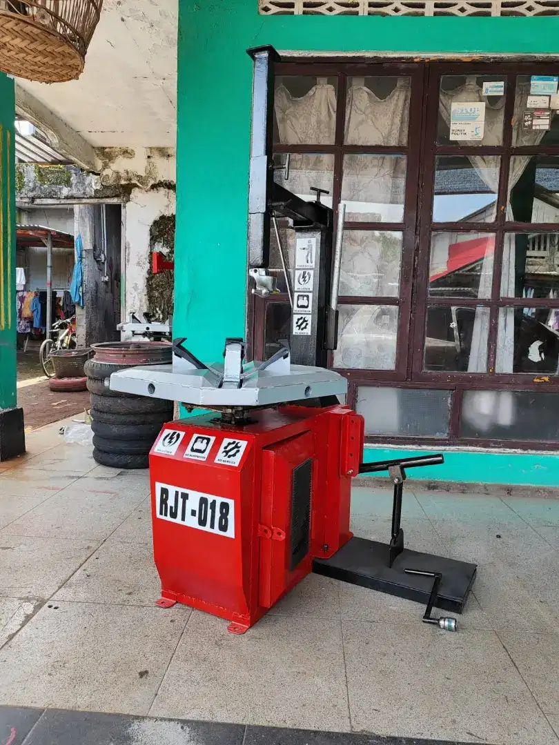 Tyre Changer Alat Buka Ban Motor Mobil