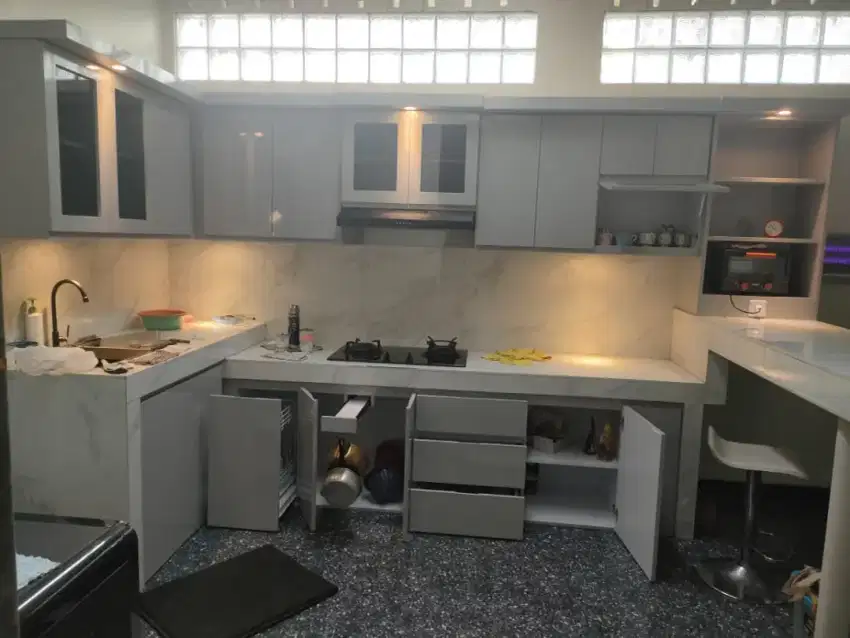 Kitchen set minimalis bergaransi