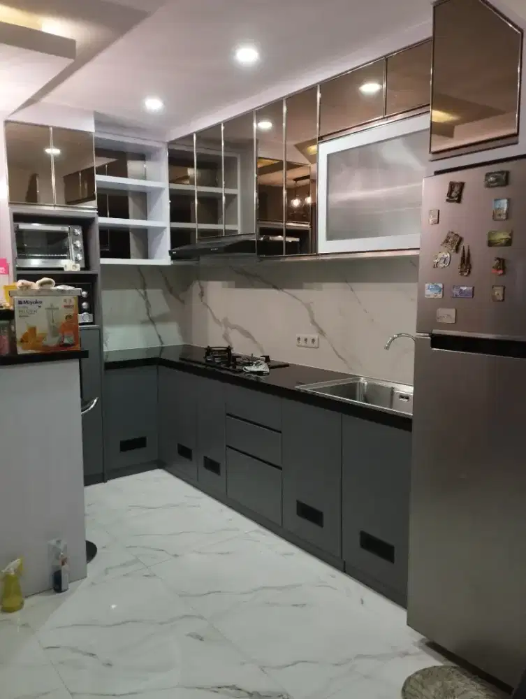Lemari dapur cantik minimalis
