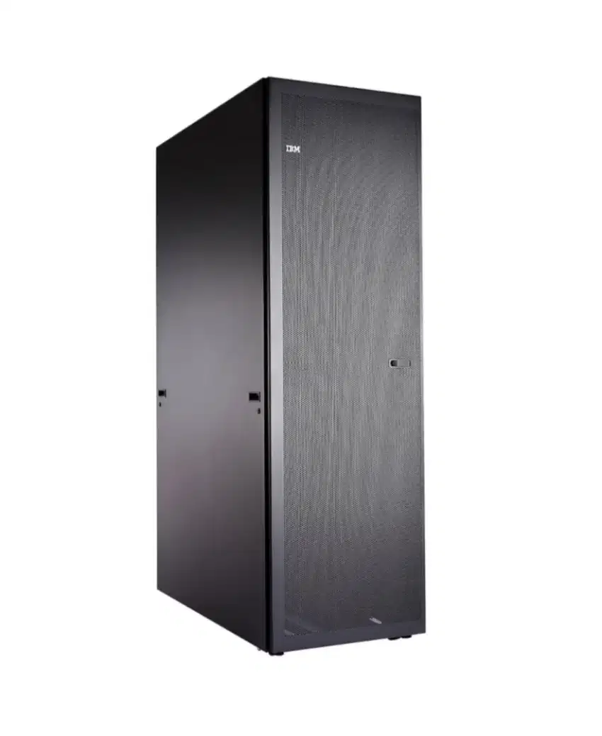 Closed Server Rack IBM Depth 1.100 mm - Rak Server Preloved