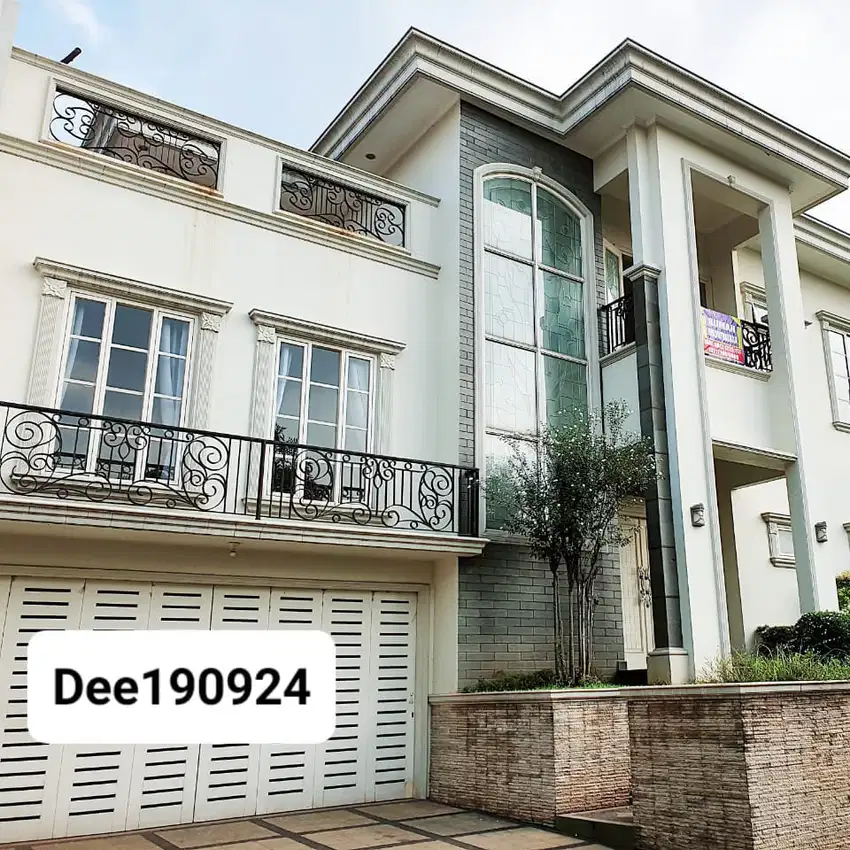 Rumah 2 lantai didalam cluster, dengan private swimming pool
