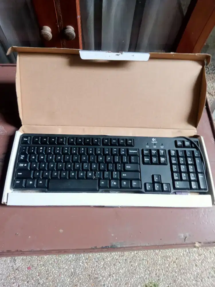 Logitech K100 Classic