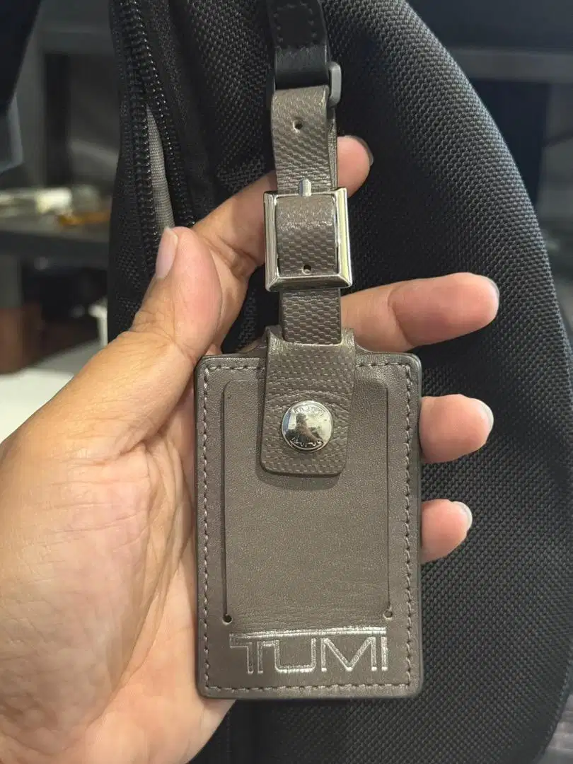 Luggage tag original tumi