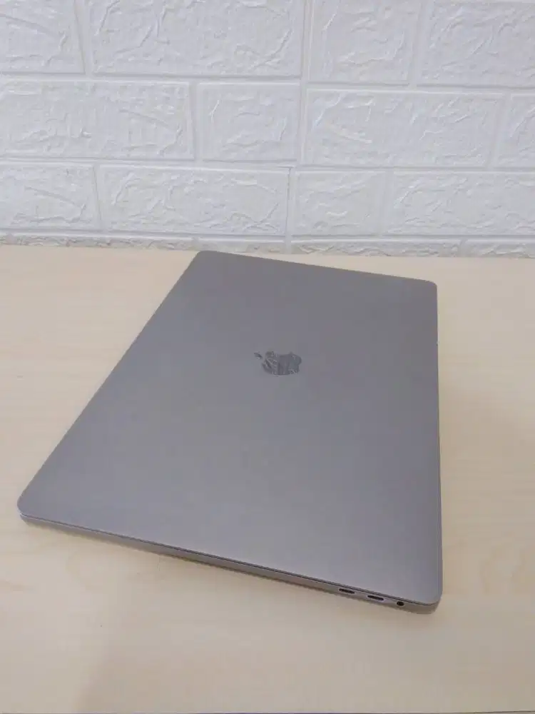 Macbook Pro M1 1TB Bayar Serius