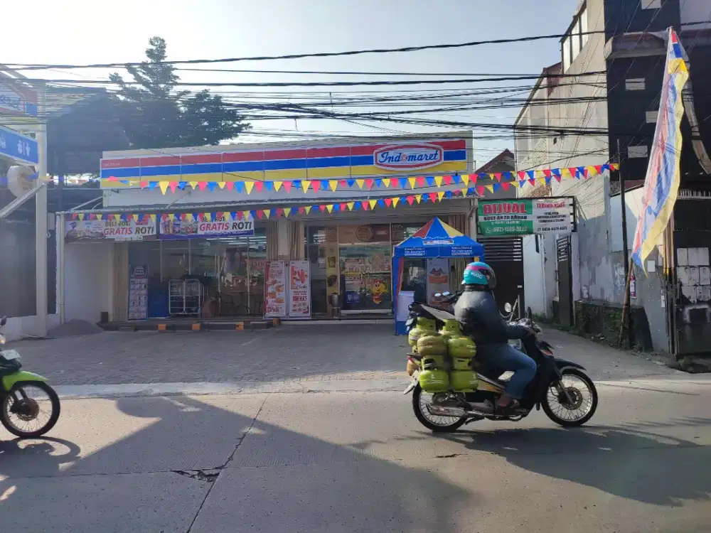 JUAL CEPAT TEMPAT USAHA DAN KOSTAN SELALU PENUH PINGGIR JALAN RAYA