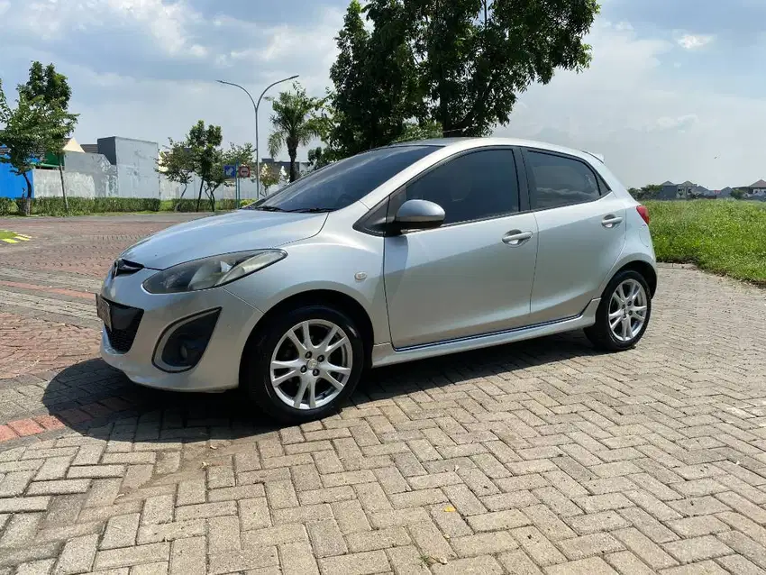 Mazda 2 HB R MT 2010