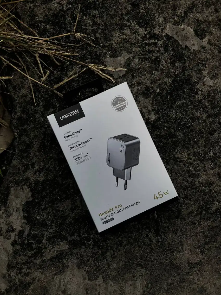 UGREEN Adaptor Nexode Pro Dual USB-C GaN Fast Charger 45W