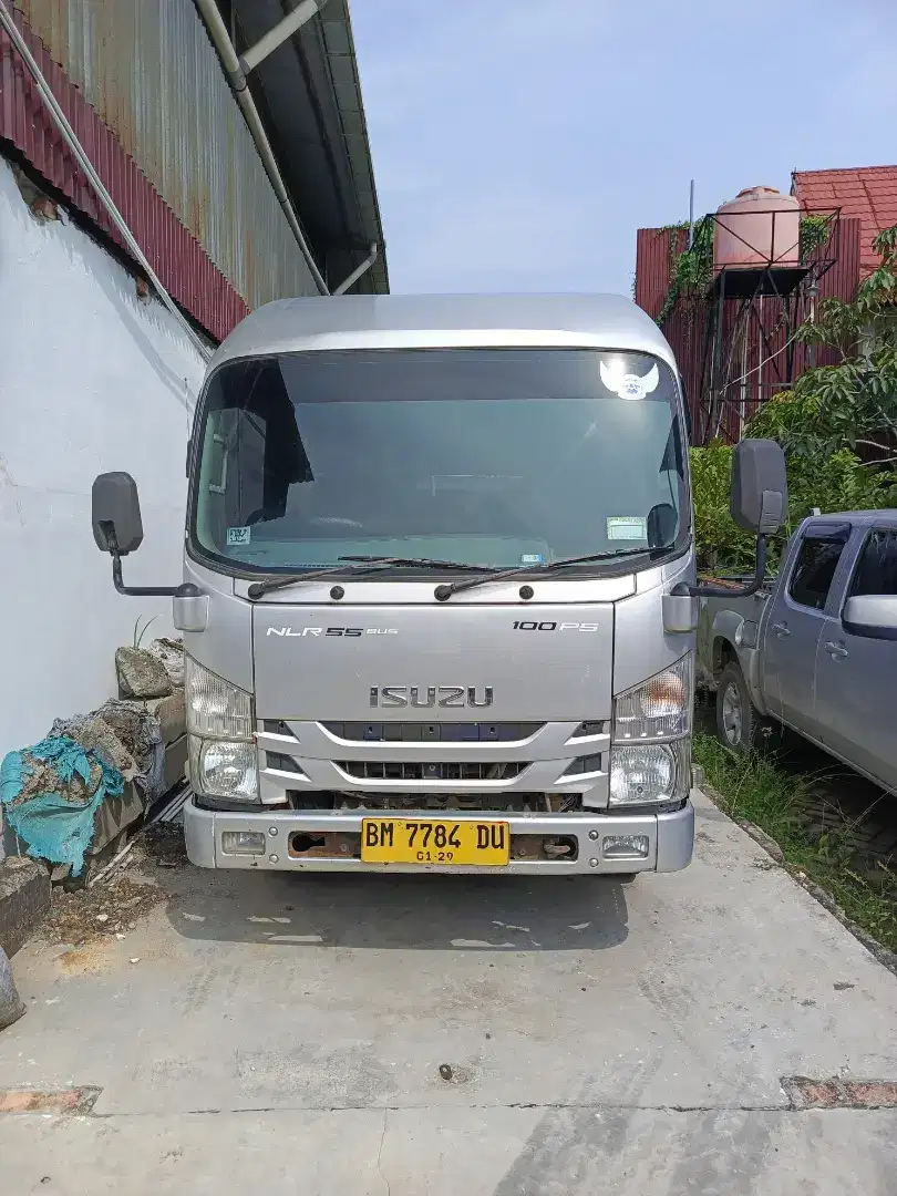 ISUZU BUS ELF TAHUN 2018