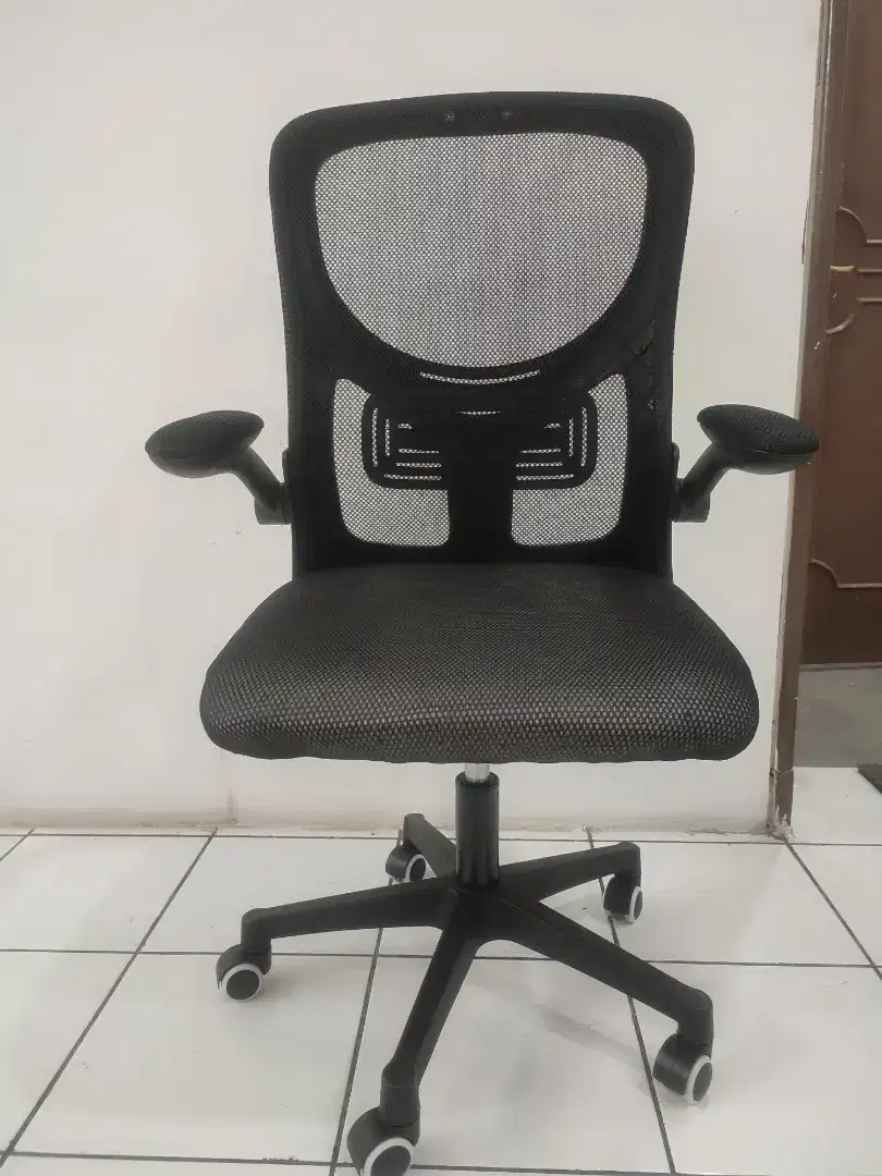 Kursi kantor bekas