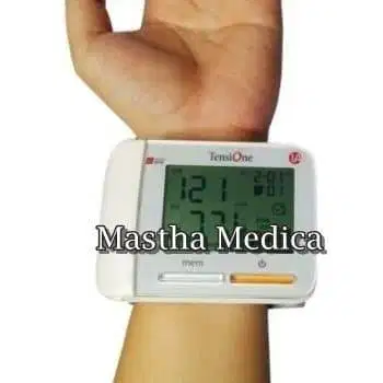 Tensimeter Digital TensiOne 1A Tipe Wrist Pergelangan Tangan OneMed