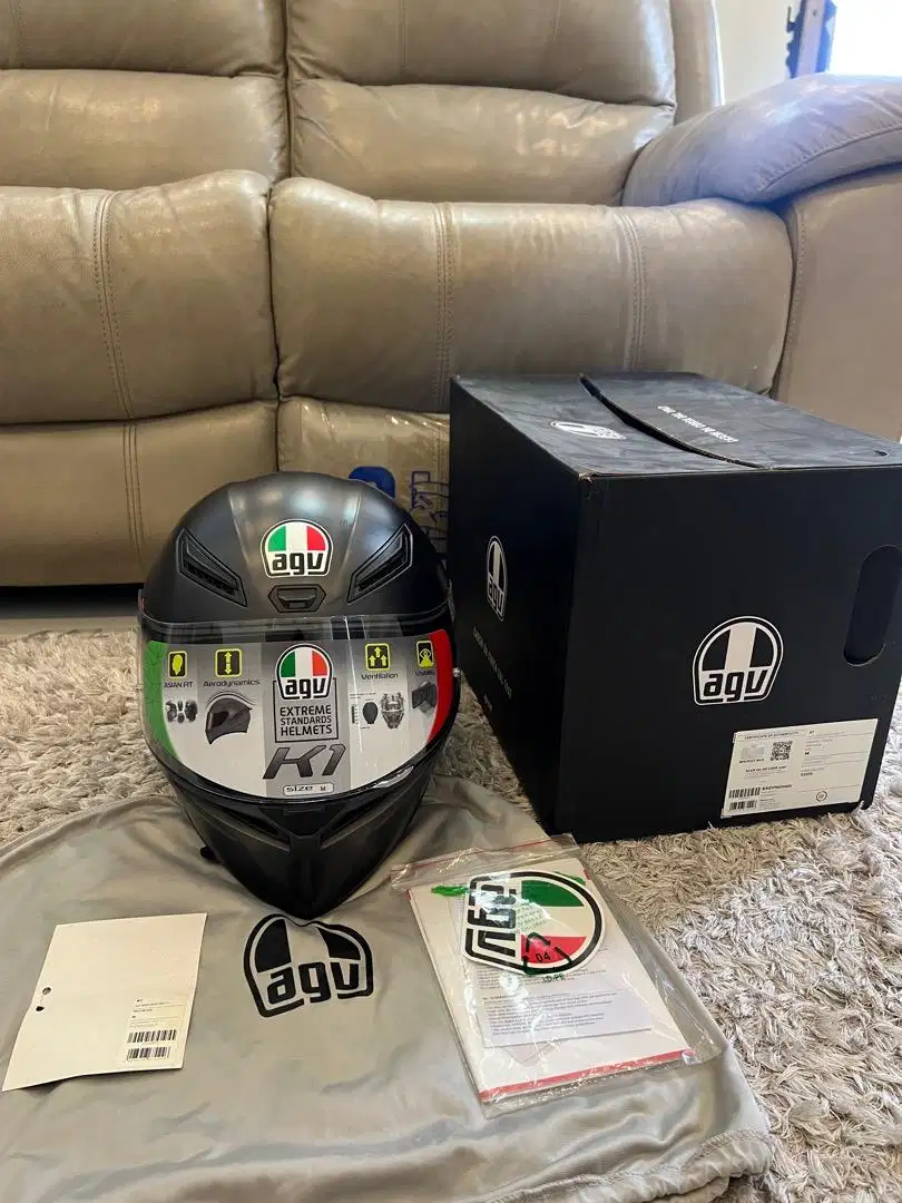 Helm AGV K1 Matt black Fullset Mint Condition