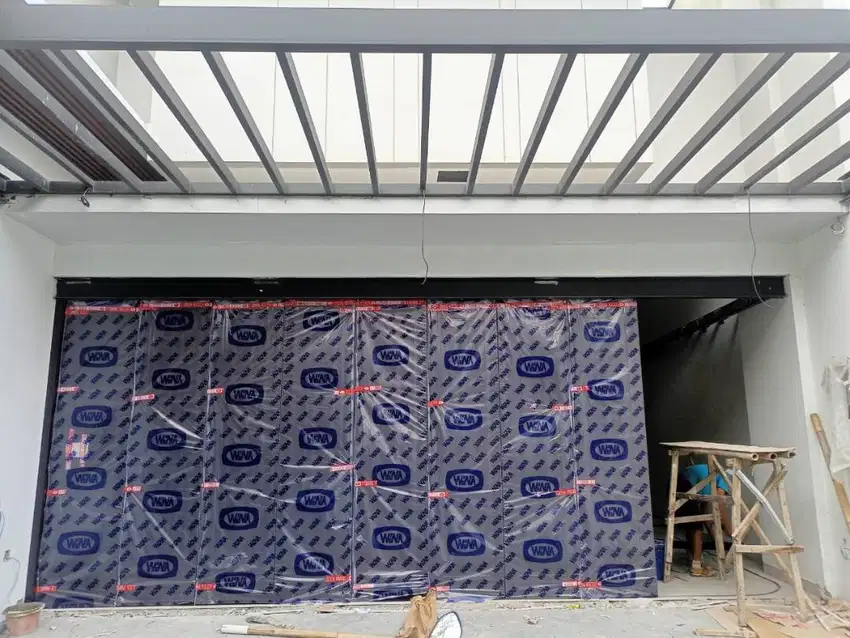 Pintu Garasi & Aksesoris pintu henderson merk WINA SS