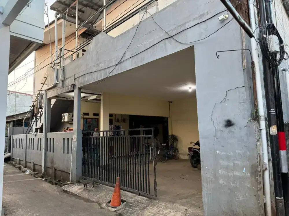 Dijual kontrakan 27 pintu 2 lantai