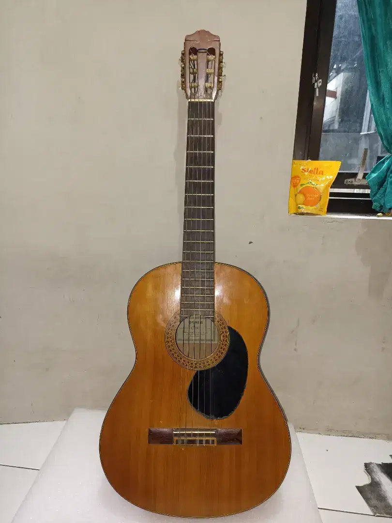 Yamaha vintage c390 nylon clasic