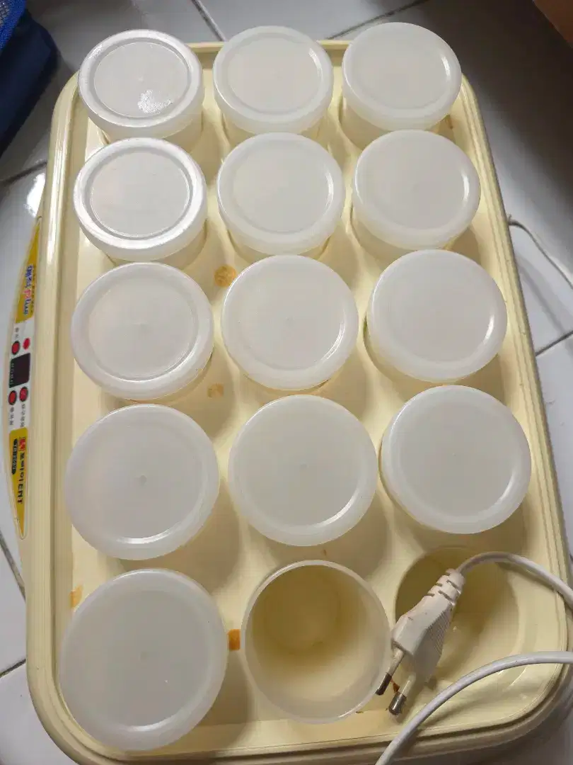 YOGURT MAKER MACHINE kondisi bagus