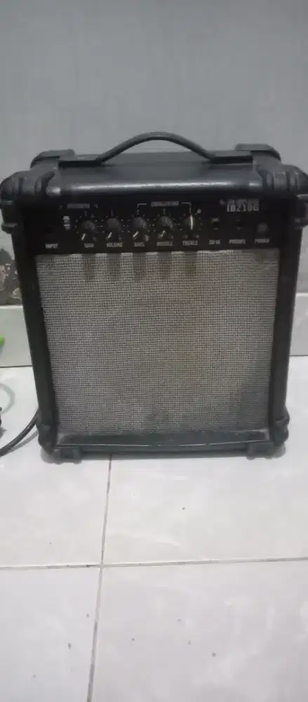 Ampli gitar merk Ibanez type IBZ10G siap pakai