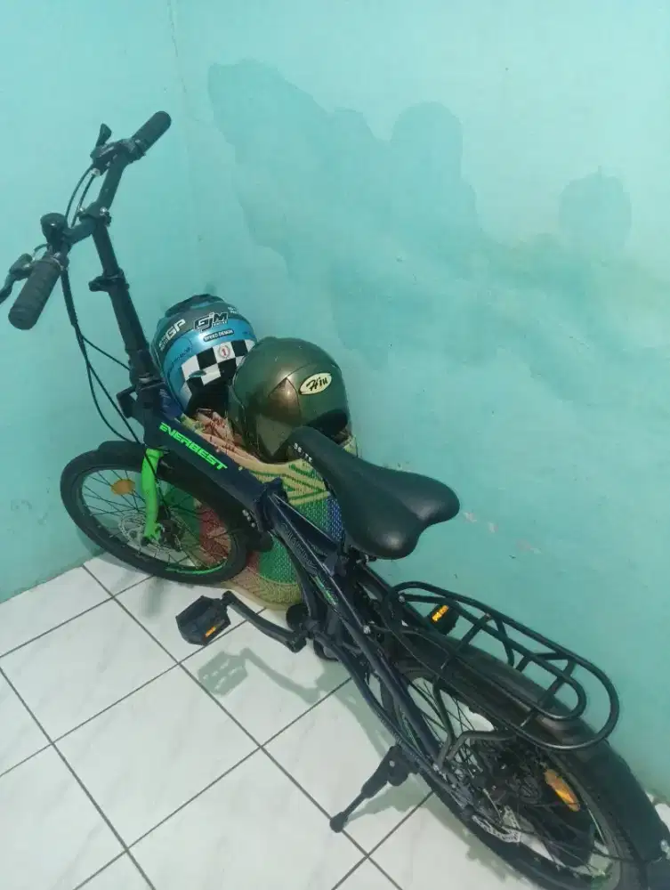 Sepeda lipat everbest