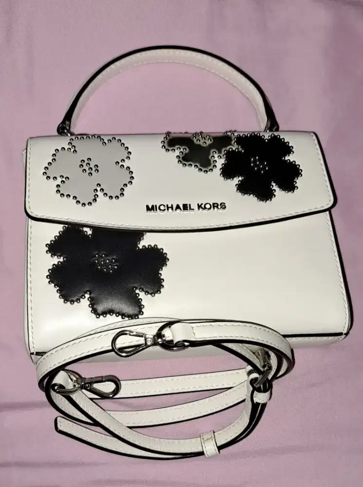 Tas Michael Kors kecil