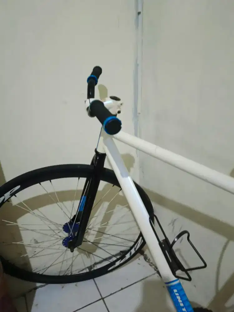 Fixie United Soloist 02