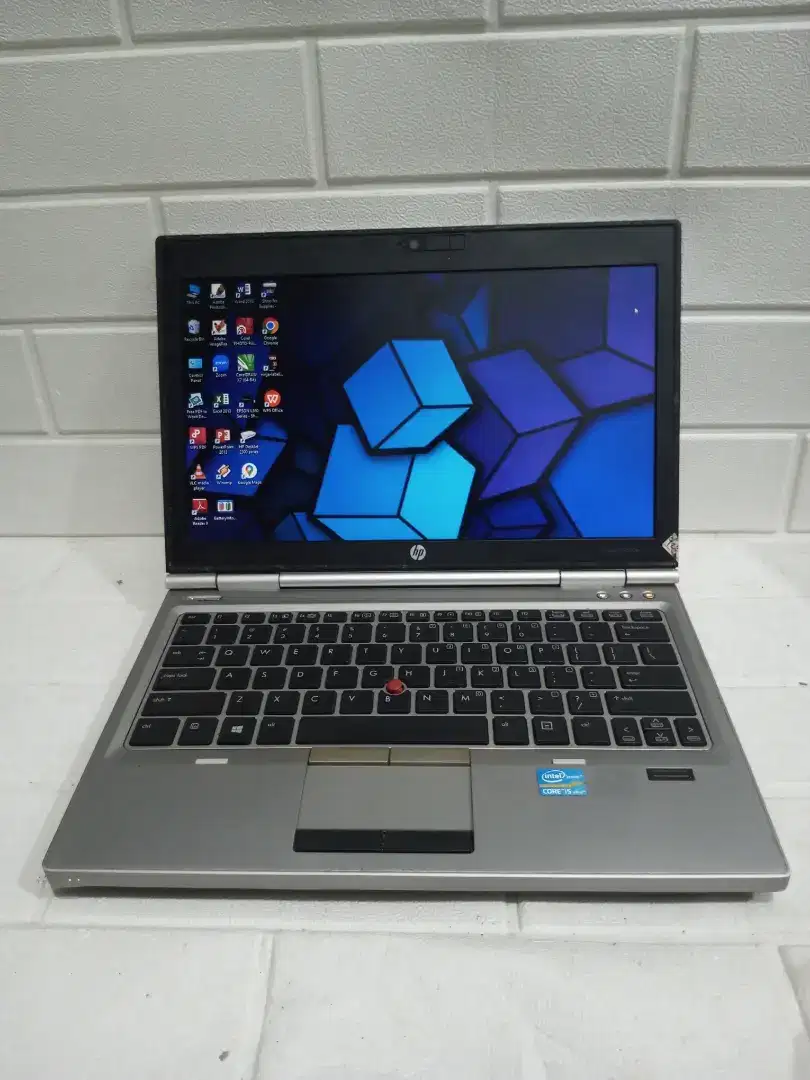 HP Elitebook 2570P Core i5-3360M DDR 8GB SSD 128GB 12.5 Baterai 3 Jam