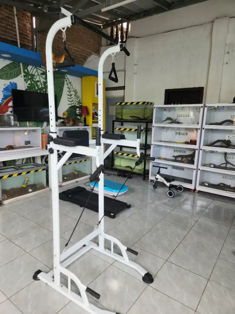 Dijual alat fitnes Pull Up