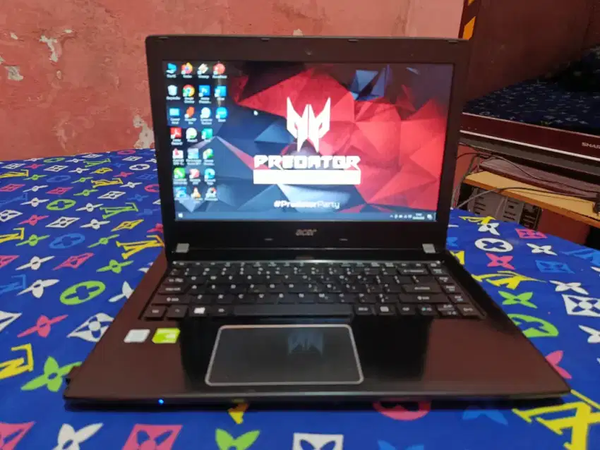 Acer aspire e5-475g core i5 gen 7 ram 8 SSD 1 TB Nvidia