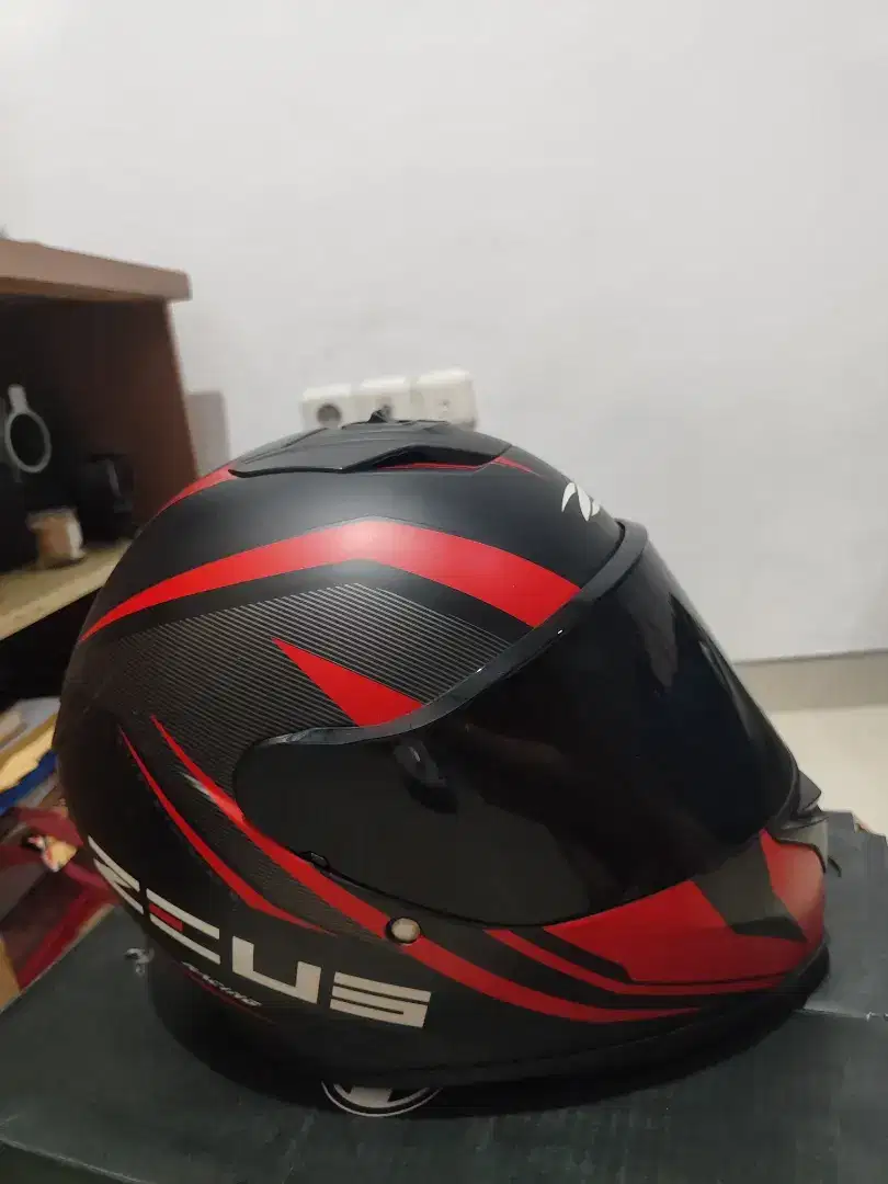 Helm Zeus plus intercom freedcon