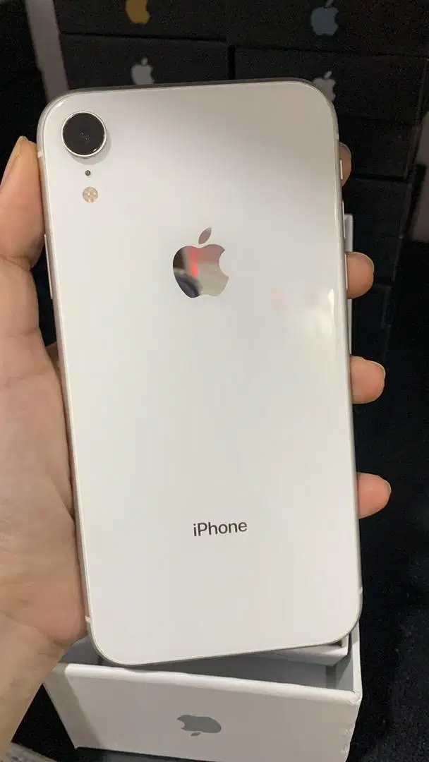 iPhone second inter Xr 64gb fullset on all operator
