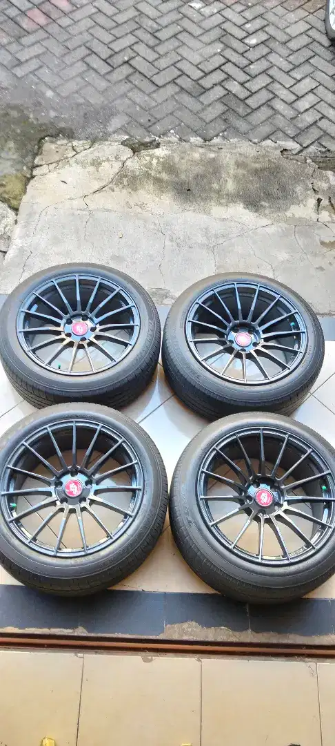 Velg Lenso type Project D R05 FF incl Ban Toyo