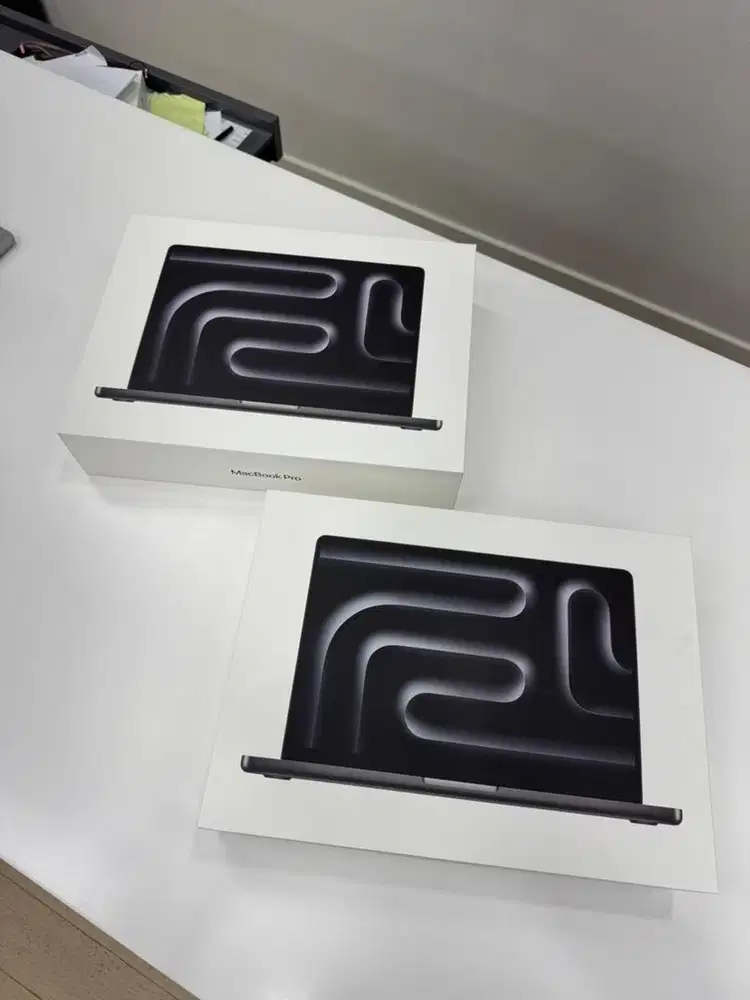 Macbook Pro M4 512gb new iBox