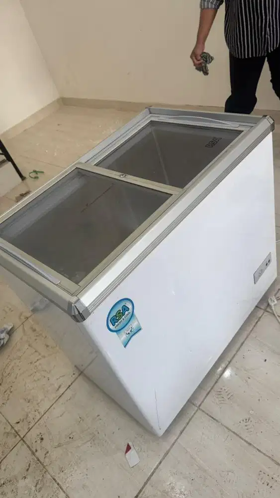 GEA XS -200 frezer 171 Liter