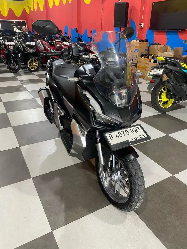 JUAL KREDIT HONDA ADV CBS TAHUN 2019