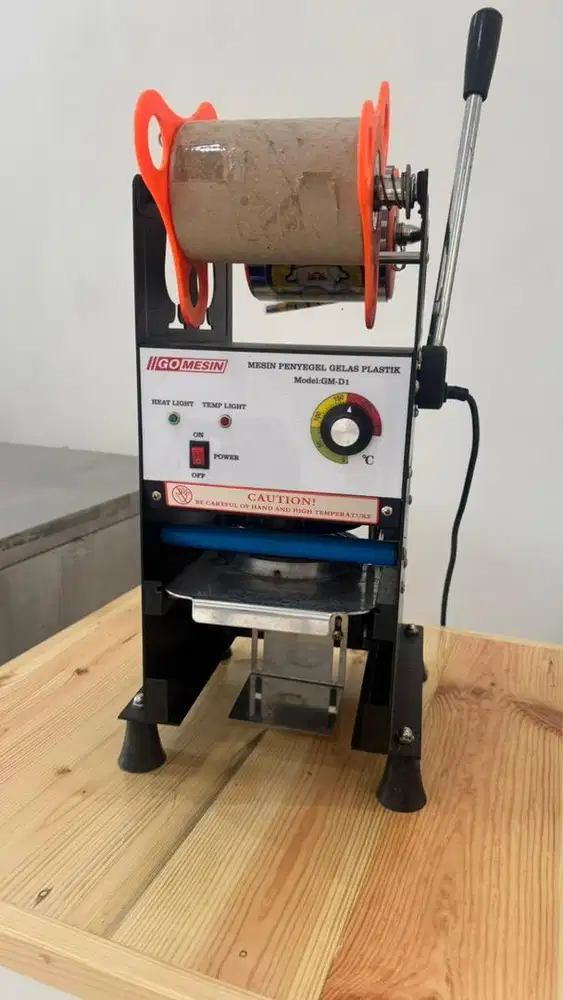 Mesin press glas plastik