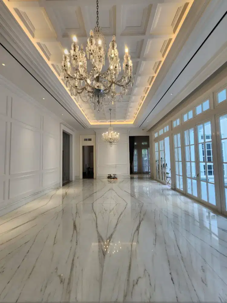 Rumah mewah mega kuningan Jakarta Selatan