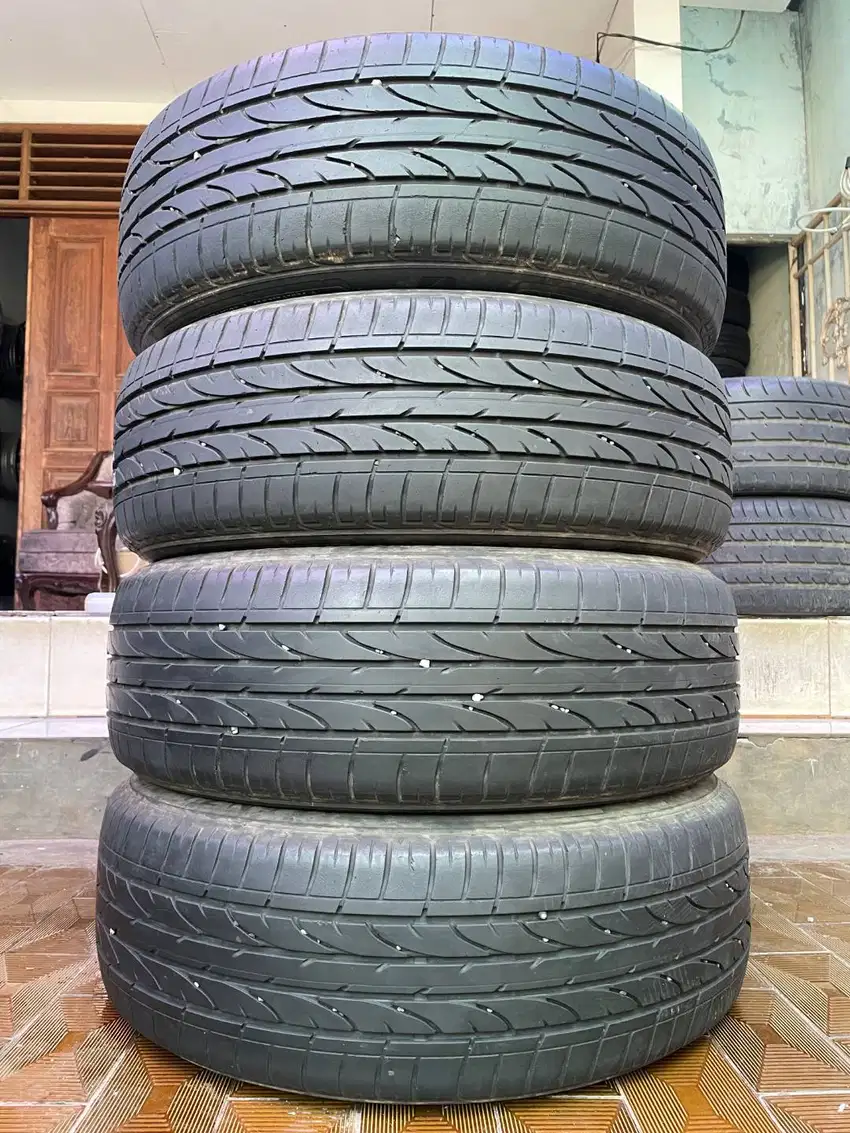 Ban Bridgestone Alenza 001A  215 60 r17 4Pcs