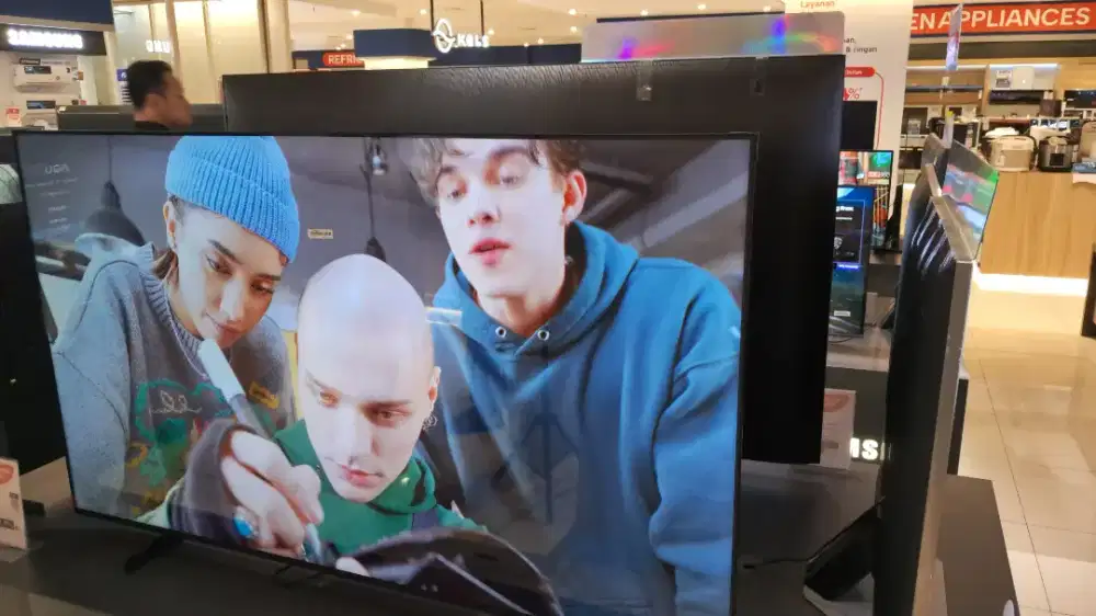 75 Crystal UHD U8500F 4K Smart TV (2025)